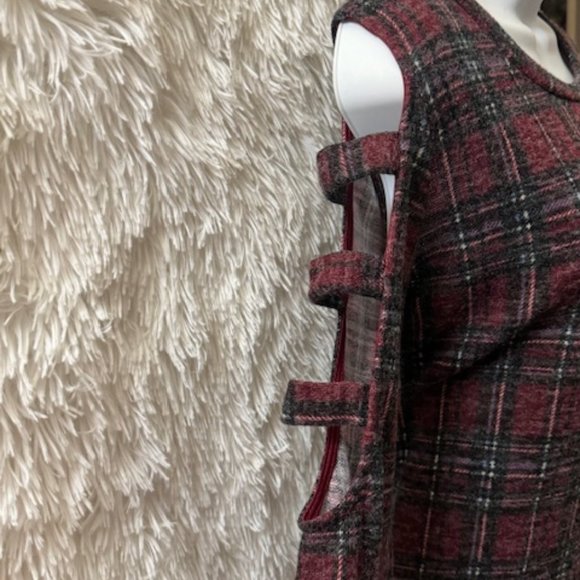 Cold Shoulder Plaid Sweater - Picture 2 of 5
